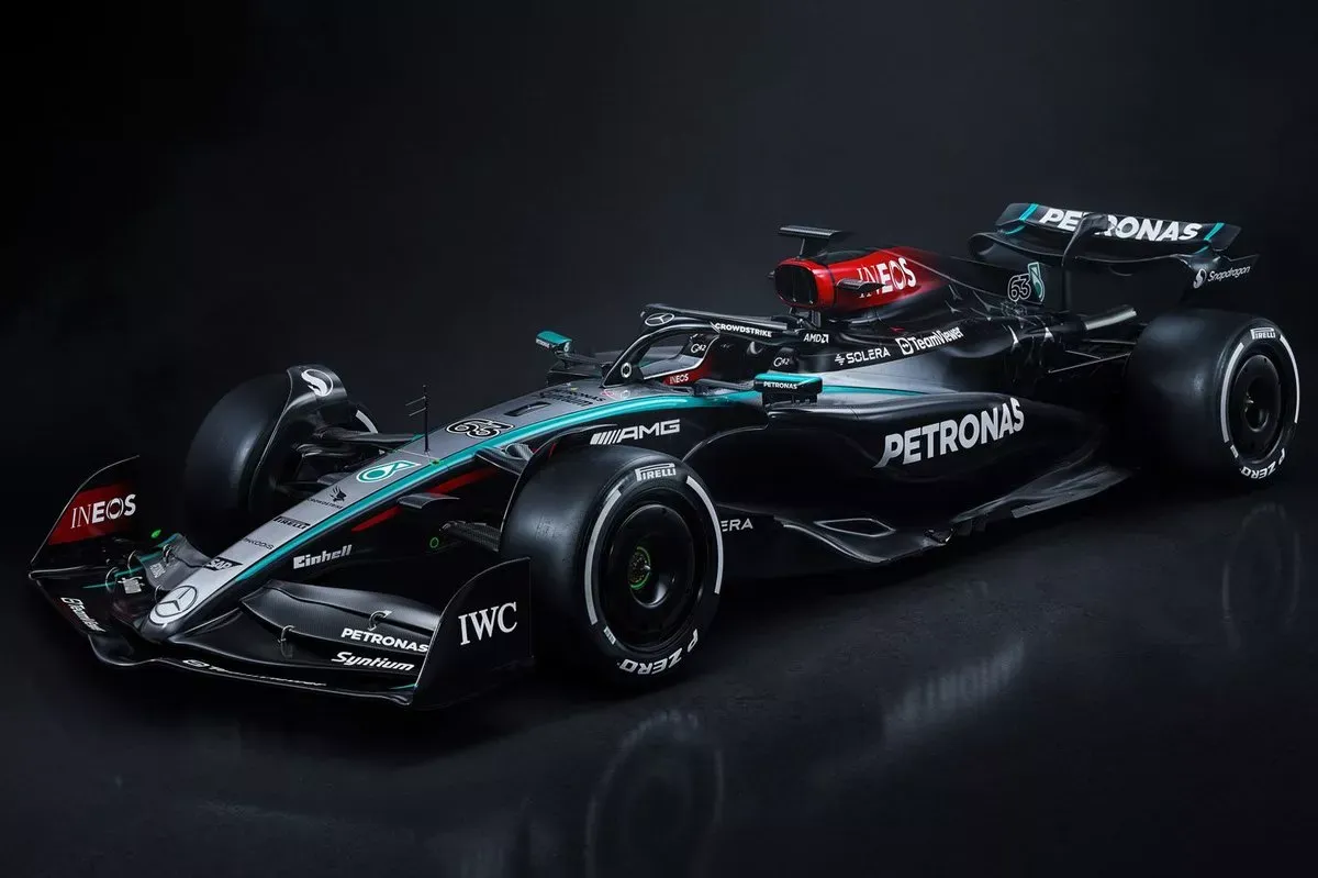 Mercedes Unveils the W15: A New Dawn in F1 Racing for 2024